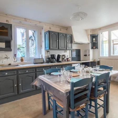Les Planchettes Holiday home Orcival