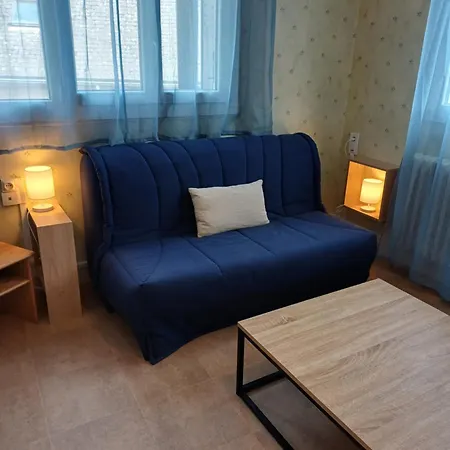 Les Planchettes Holiday home *