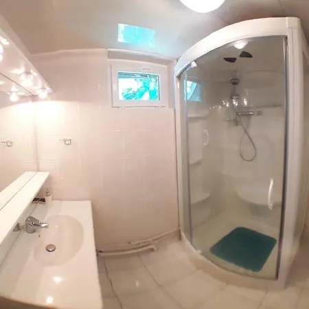 Les Planchettes Holiday home